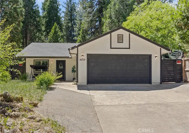 Homes for sale in Magalia, CA | 14773 Holmwood Dr, Magalia, CA 95954 | MLS# SN26128713