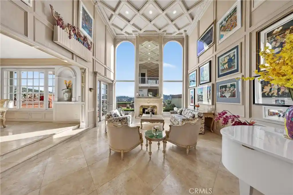 Photo 1 of Sale Pending at 12325 Ridge Cir, Los Angeles, CA 90049 | MLS# SR26130371 | Listing updated on 2026-08-03