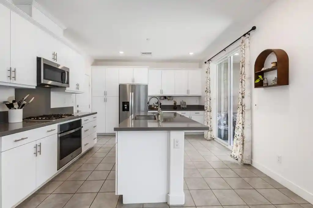 Photo 1 of Single family home for sale at 76333 Oxford Ln, Palm Desert, CA 92211 | MLS# 219149245DA | Listing updated on 2026-10-22