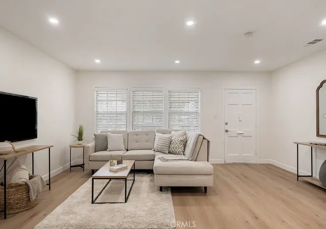 Homes for sale in Bellflower, CA | 13918 Fidler, Bellflower, CA 90706 | MLS# CV26130588