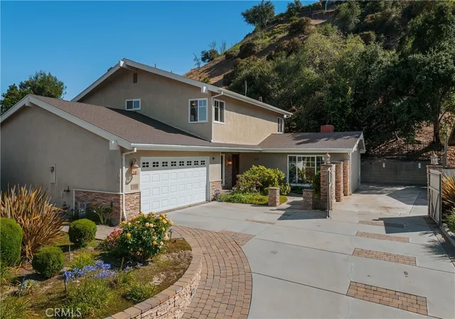 Homes for sale in Glendale, CA | 900 Chudleigh Ln, Glendale, CA 91207 | MLS# GD26129785