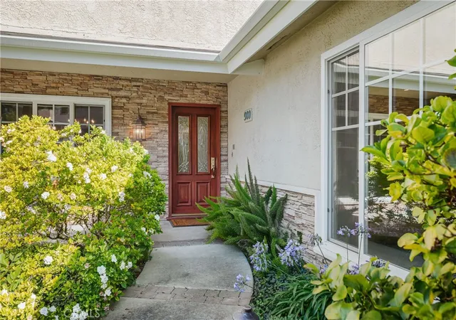 Homes for sale in Glendale, CA | 900 Chudleigh Ln, Glendale, CA 91207 | MLS# GD26129785