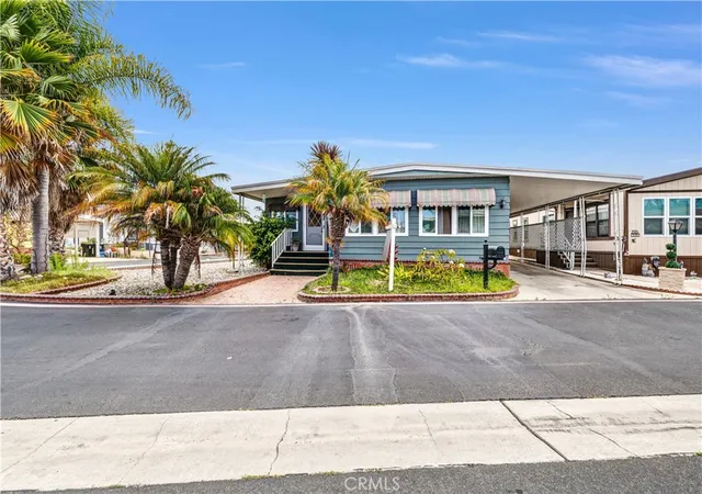 Photo 2 of Manufactured home for sale at 19361 Brookhurst St #120, Huntington Beach, CA 92646 | MLS# OC26130666 | Listing updated on 2026-09-01