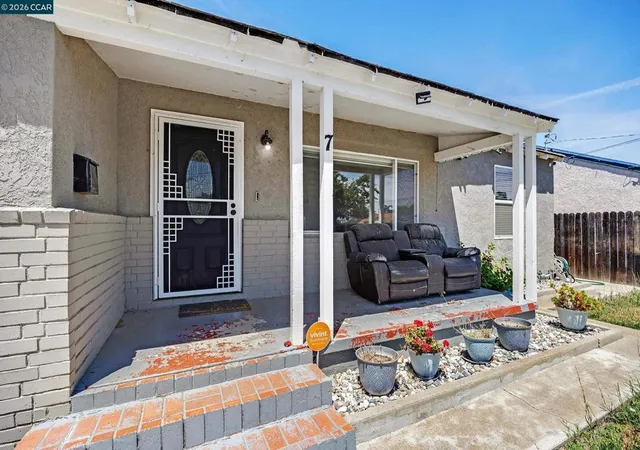 Photo 3 of Single family home for sale at 7 Lawrence Ave, Antioch, CA 94509 | MLS# 41138443 | Listing updated on 2026-10-03