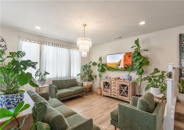 3rd image of 27993 Calle Casera NW, Temecula, CA 92592