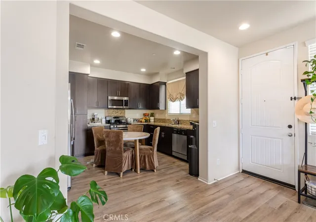 5th image of 27993 Calle Casera NW, Temecula, CA 92592