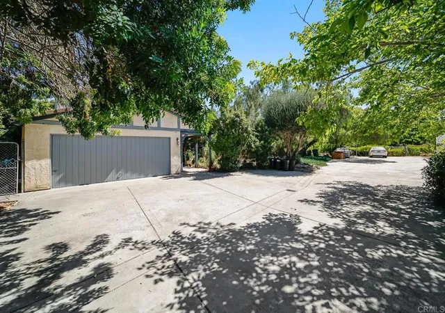 Photo 1 of Single family home for sale at 412 Taylor St, Vista, CA 92084 | MLS# NDP2605773 | Listing updated on 2026-09-10