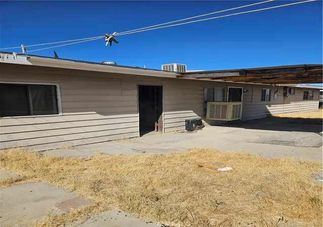 Photo 3 of Sale Pending at 14959 Condor, Victorville, CA 92394 | MLS# CV26130837 | Listing updated on 2026-10-11