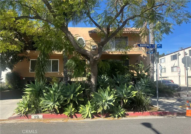 Homes for sale in West Hollywood, CA | 951 N Gardner #6, West Hollywood, CA 90046 | MLS# DW26130813