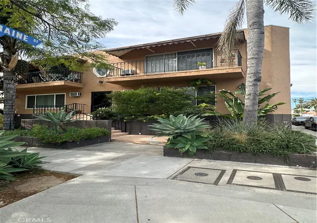Homes for sale in West Hollywood, CA | 951 N Gardner #6, West Hollywood, CA 90046 | MLS# DW26130813