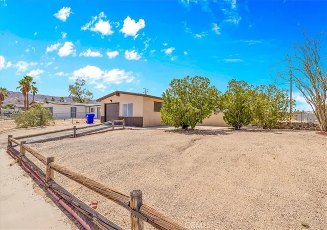 Homes for sale in 29 Palms, CA | 5930 Rose Ellen Ave, 29 Palms, CA 92277 | MLS# JT26127959