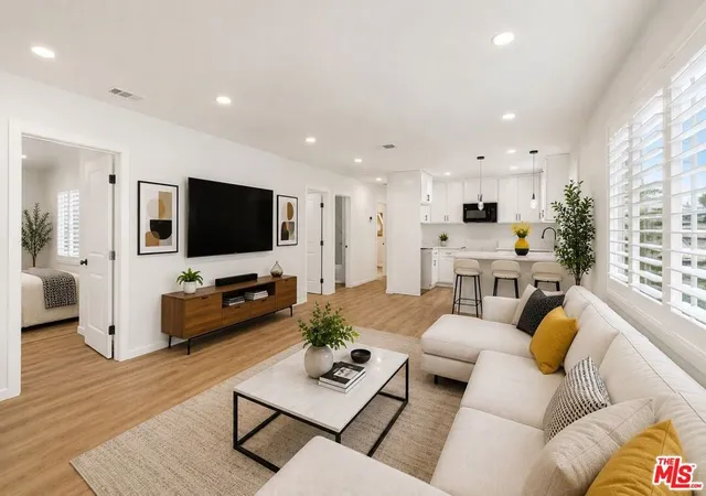 1st image of 1267 W 85Th St #1267, Los Angeles, CA 90044 | MLS# 26847957
