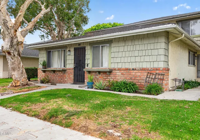 2nd image of 711 Halyard St, Port Hueneme, CA 93041 | MLS# V1-37026