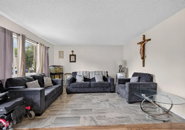 5th image of 711 Halyard St, Port Hueneme, CA 93041 | MLS# V1-37026