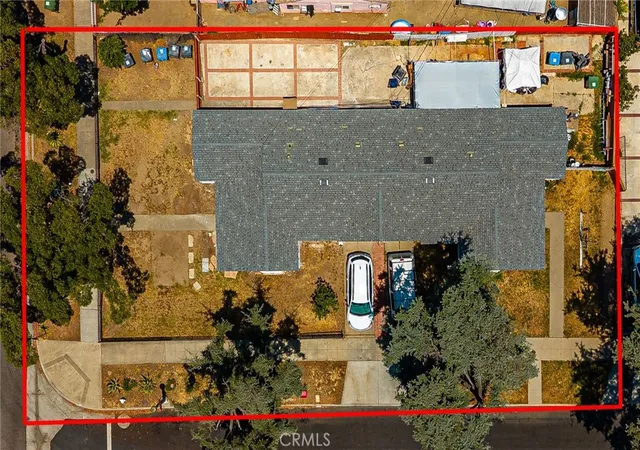 Photo 31 of Multi family home for sale at 821 S Orange, Santa Ana, CA 92701 | MLS# PW26130921 | Listing updated on 2026-08-31