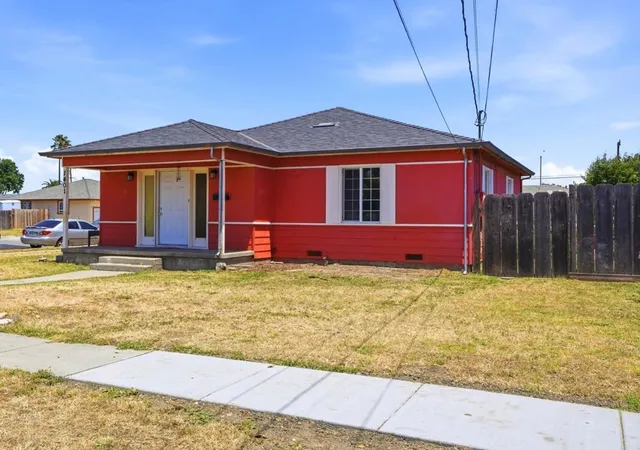 Homes for sale in Salinas, CA | 1401 Grandhaven St, Salinas, CA 93905 | MLS# ML82051163
