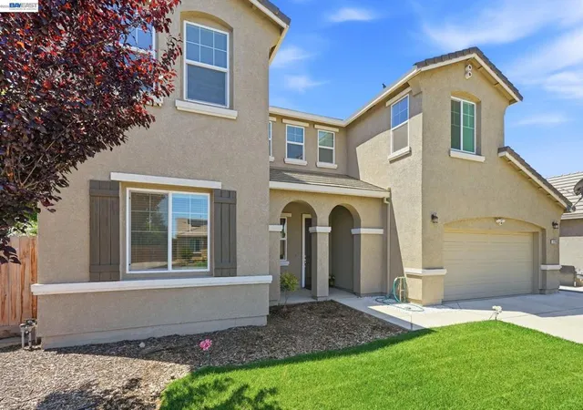 3rd image of 2126 Grapevine Dr, Livingston, CA 95334 | MLS# 41138467