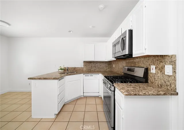 Listing Photo 5 - Condo for sale in building located at 7619 Hvn Ave, Rancho Cucamonga, CA 91730 - Unit #30