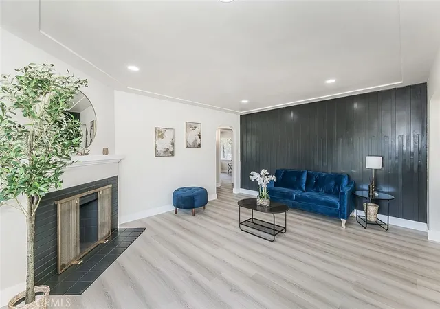 4th image of 5383 Easterby N, Fresno, CA 93727 | MLS# SC26129032