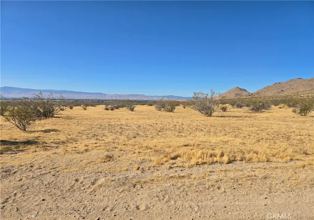1st image of 0 Falchion Rd 0472 331 03, Apple Valley, CA 92307 | MLS# HD26130980