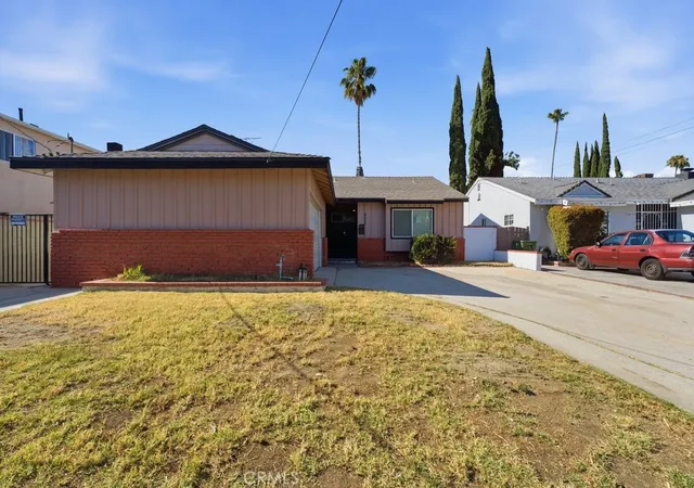 2nd image of 10943 Kittridge St, North Hollywood, CA 91606 | MLS# OC26128703
