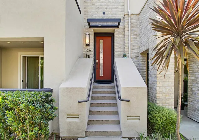 3rd image of 6074 Colt Pl #104, Carlsbad, CA 92009 | MLS# 260014568SD