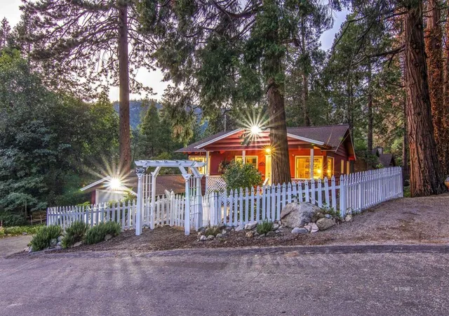 Homes for sale in Idyllwild, CA | 25005 Rim Rock Rd, Idyllwild, CA 92549 | MLS# 219149261DA