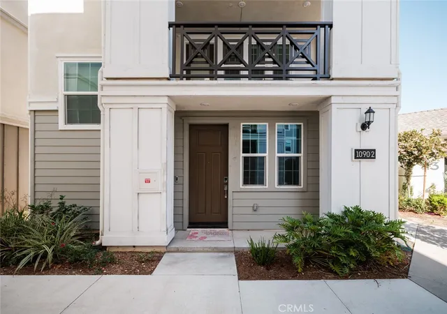 3rd image of 1090 N Anaheim Blvd, Anaheim, CA 92801
