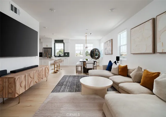 4th image of 1090 N Anaheim Blvd, Anaheim, CA 92801