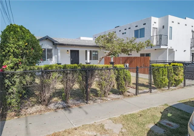 Photo 3 of Sale Pending at 1008 S Herbert Ave, Los Angeles, CA 90023 | MLS# DW26130595 | Listing updated on 2026-10-06