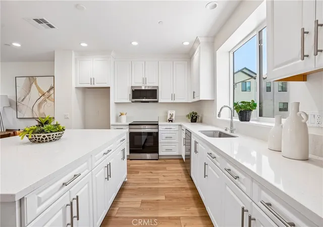 Homes for sale in Long Beach, CA | 5876 Linden Ave Ave #6, Long Beach, CA 90805 | MLS# OC26131228
