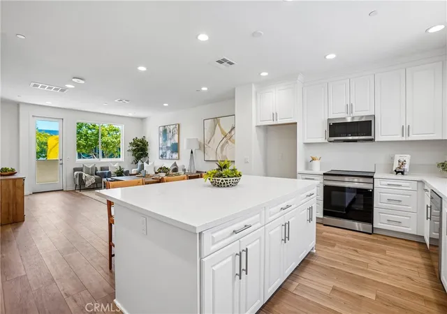 Homes for sale in Long Beach, CA | 5876 Linden Ave Ave #6, Long Beach, CA 90805 | MLS# OC26131228