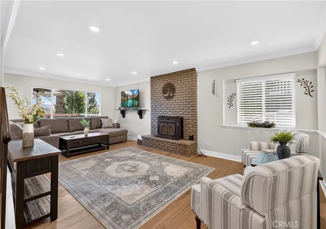 Photo 3 of Single family home for sale at 532 Old Toll, Lake Arrowhead, CA 92352 | MLS# IG26131297 | Listing updated on 2026-09-30