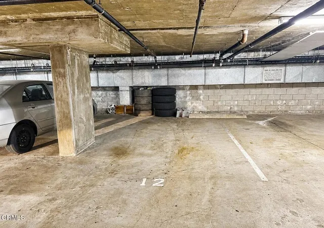 image of 330 Burchett St, Glendale, CA 91203