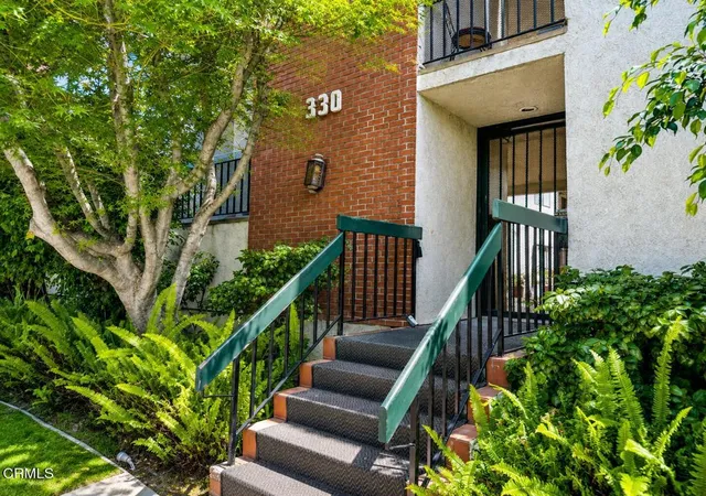image of 330 Burchett St #206, Glendale, CA 91203 | MLS# P1-27638