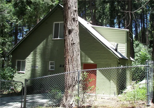 Homes for sale in Crestline, CA | 1101 Big Tree, Crestline, CA 92325 | MLS# IG26131316