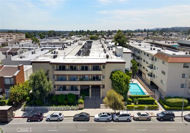 52nd image of 5412 Lindley Ave #322, Encino, CA 91316 | MLS# GD26130091