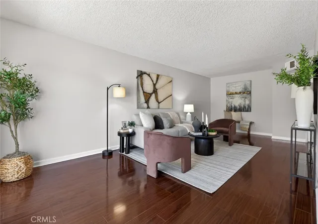 Photo 4 of Condo for sale at 5412 Lindley Ave #322, Encino, CA 91316 | MLS# GD26130091 | Listing updated on 2026-08-04