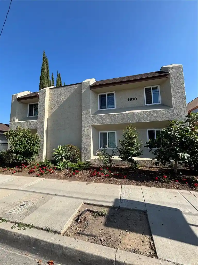 Multi family home for sale at 1610 W Civic Ctr, Santa Ana, CA 92703 | MLS# NP26127122