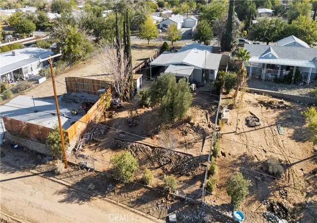 4th image of 19078 Monterey, Hesperia, CA 92345 | MLS# IV26131372