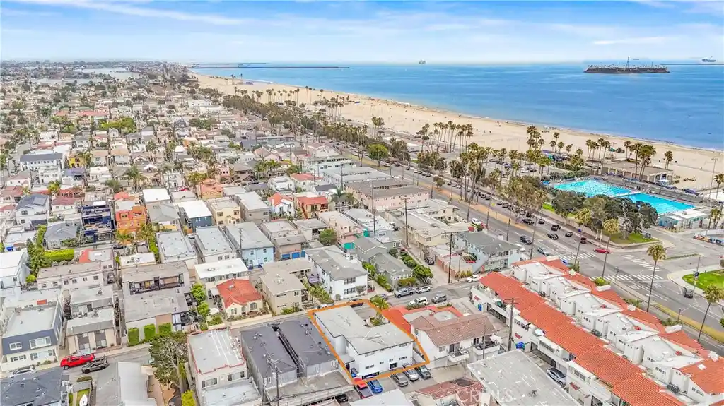 Multi family home for sale at 25 Bennett, Long Beach, CA 90803 | MLS# PW26131375