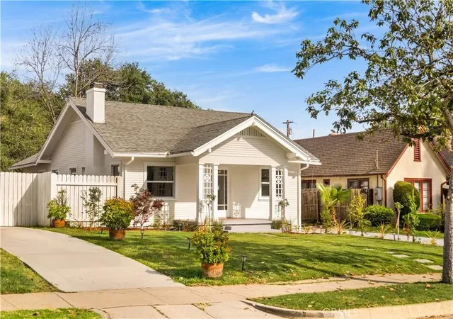 Homes for sale in Pasadena, CA | 1166 N El Molino Ave, Pasadena, CA 91104 | MLS# AR26131144