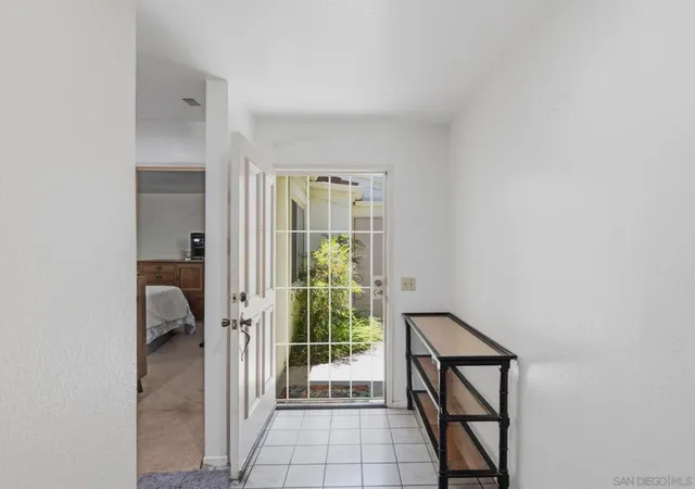 5th image of 29402 Circle R Greens Dr, Escondido, CA 92026 | MLS# 260014602SD