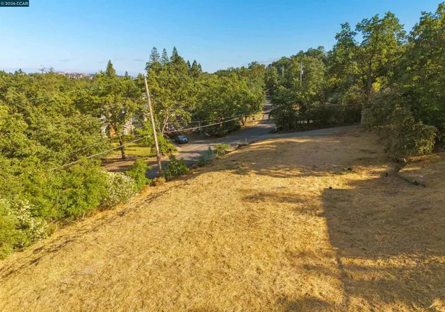 Photo 3 of Land for sale at 300 Marks Rd, Alamo, CA 94507 | MLS# 41138524 | Listing updated on 2026-09-25