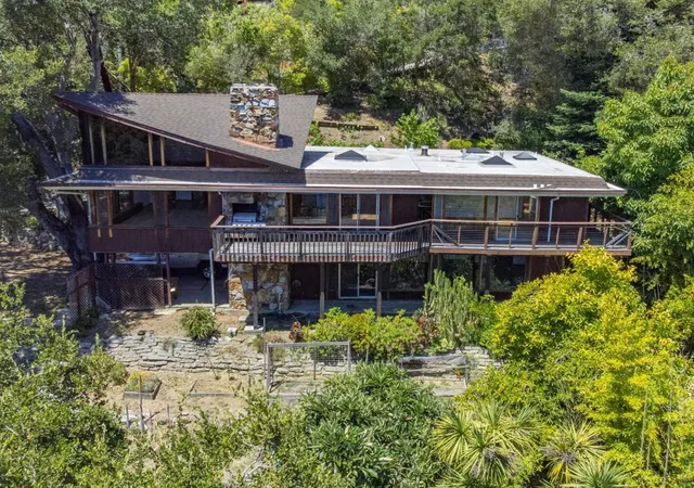 Photo 1 of Single family home for sale at 2 Monte Verde, Santa Cruz, CA 95060 | MLS# ML82051217 | Listing updated on 2026-10-06