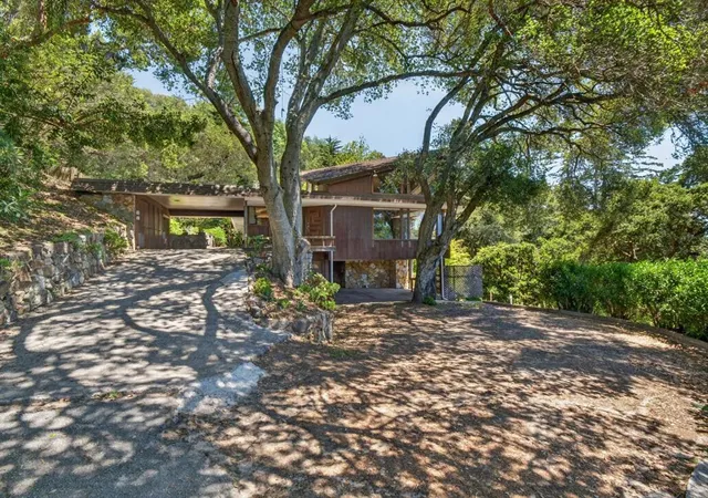 Photo 3 of Single family home for sale at 2 Monte Verde, Santa Cruz, CA 95060 | MLS# ML82051217 | Listing updated on 2026-10-06