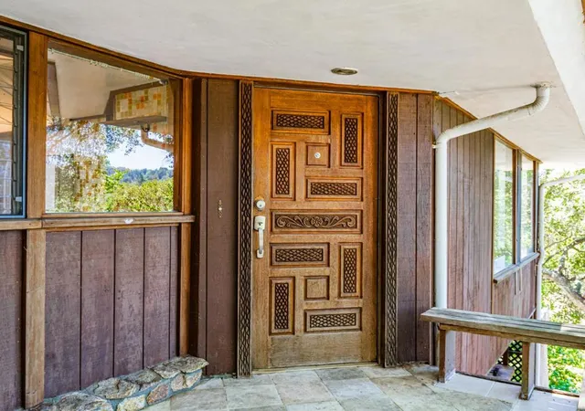 Photo 4 of Single family home for sale at 2 Monte Verde, Santa Cruz, CA 95060 | MLS# ML82051217 | Listing updated on 2026-10-06