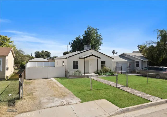 Photo 3 of Sale Pending at 1109 Wilson Ave, Bakersfield, CA 93308 | MLS# PI26131556 | Listing updated on 2026-07-09