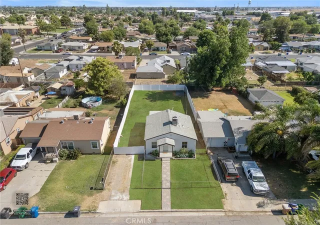 Photo 3 of Sale Pending at 1109 Wilson Ave, Bakersfield, CA 93308 | MLS# PI26131556 | Listing updated on 2026-07-09