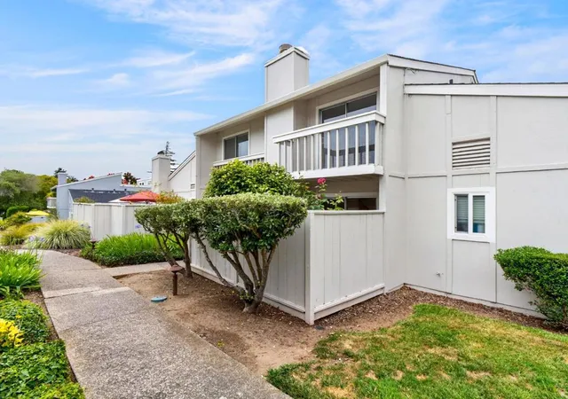 Photo 3 of Condo for sale at 1610 Dolphin Dr, Aptos, CA 95003 | MLS# ML82051225 | Listing updated on 2026-10-12